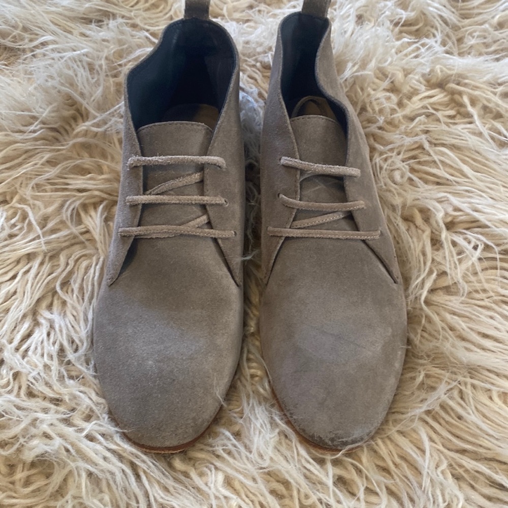 Alberto Fermani flat ankle tie up suede beige boots size 7.5